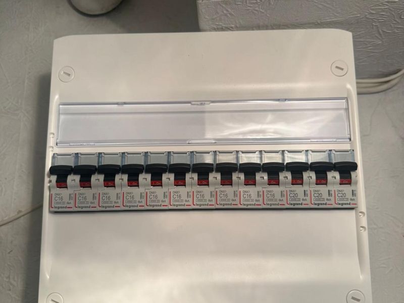 Tableau électrique neuf après remplacement